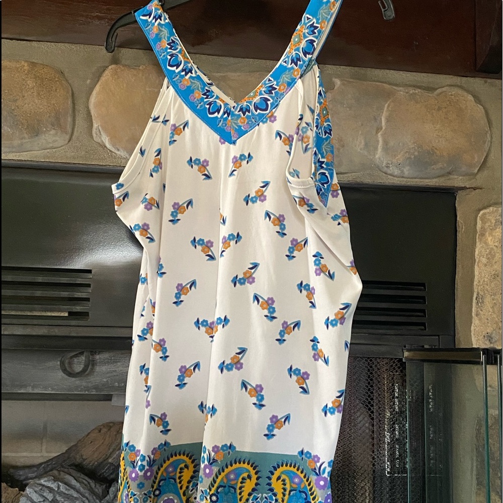 Beautiful dressy tank - Uniti brand - medium - $10.00